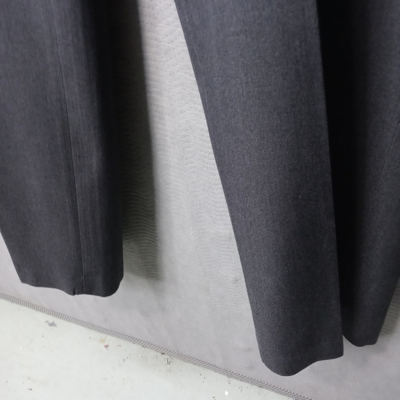 George men's gray dress pants. Flat front no cuff. - Picture 6 of 12